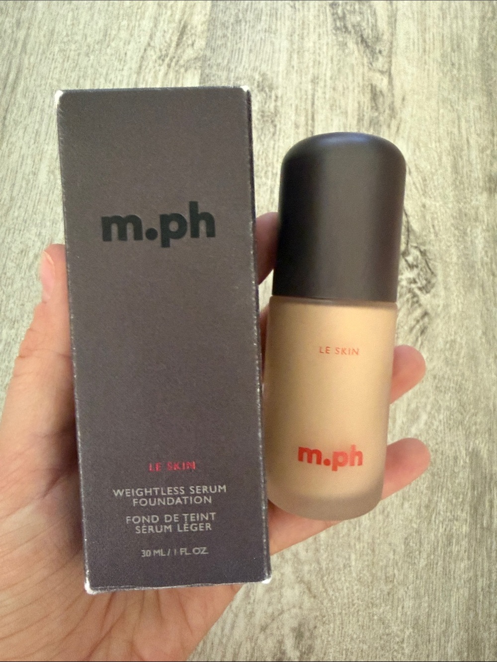 Le Skin Weightless Serum Foundation — light 80 o
